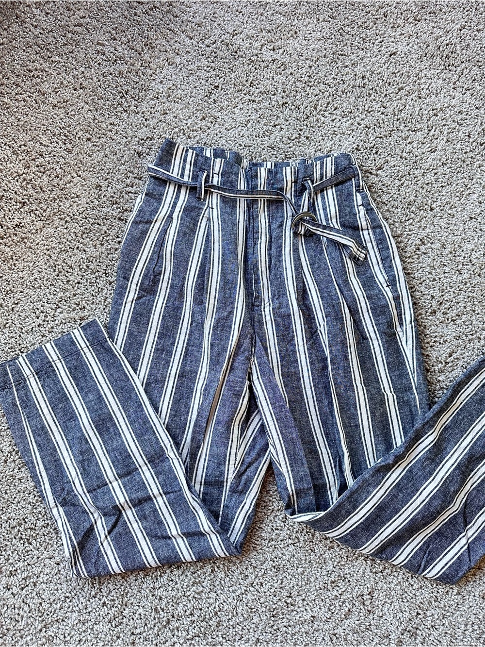 Abercrombie & Fitch Paper Bag Striped Linen Blend Cropped Ankle Pants